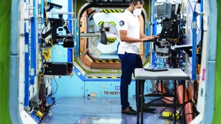 صور: رائد الفضاء الإماراتي "سلطان النيادي" سيخوض أول مهمة طويلة الأمد لروّاد الفضاء العرب!