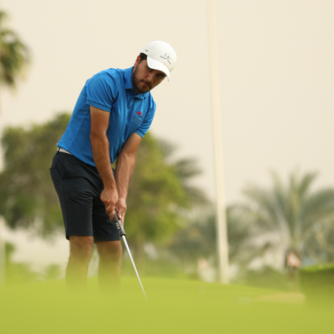 صور: بطل الجولف الإماراتي "أحمد سكيك" يشقّ طريقه بثبات.. وهذا طموحه!