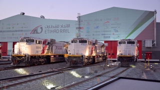 صور: شبكة السكك الحديدية الوطنية تنقل البضائع بامتياز عبر الإمارات!