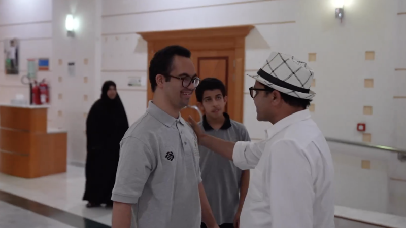 صور: الفنان الكوميدي المصري محمد هنيدي يدعم مبادرة "همم موهوبة" في الإمارات