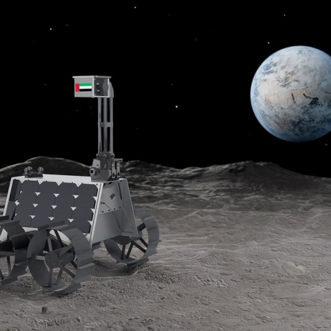 صور: في 25 أبريل 2023.. علم الإمارات يصل إلى سطح القمر!