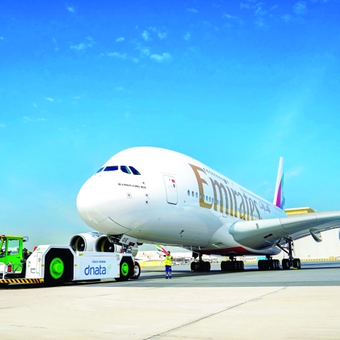 ${rs.image.photo} طيران الإمارات تحدّ من استخدام البلاستيك.. في مبادرة جديدة لإعادة التدوير