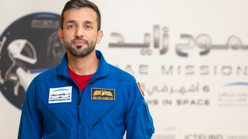 صور: كلنا في انتظار عودة رائد الفضاء سلطان النيادي إلى الأرض!