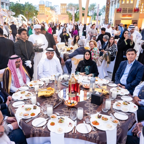 ${rs.image.photo} في دبي.. التجمع الأكبر للأديان على مائدة واحدة في المنطقة! ما القصة؟