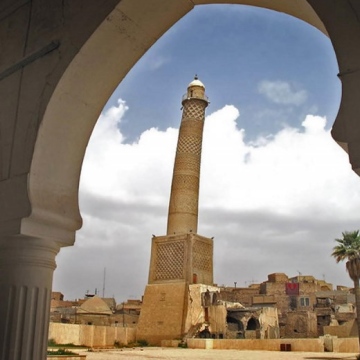 صور: المئذنة الحدباء في العراق تستقيم قريبًا.. بتمويل إماراتي