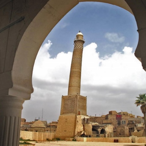 صور: المئذنة الحدباء في العراق تستقيم قريبًا.. بتمويل إماراتي