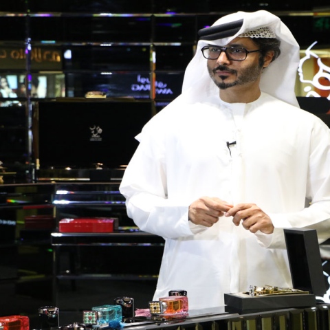  محمد هلال .. عطور برائحة الإمارات