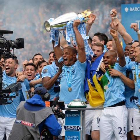 Photo: ManCity.. Champions of England!