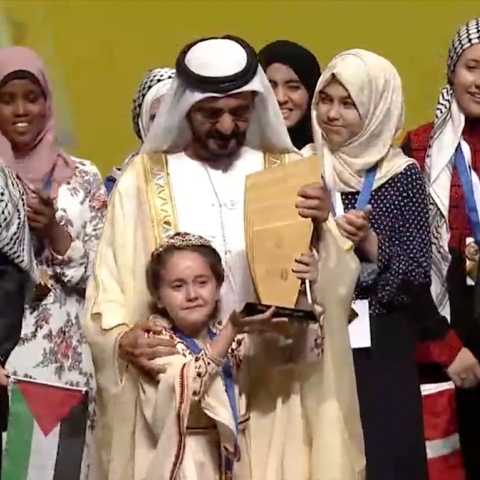  الطفلة المغربية مريم لحسن أمجون بطلة أضخم تحدي عربي للقراءة