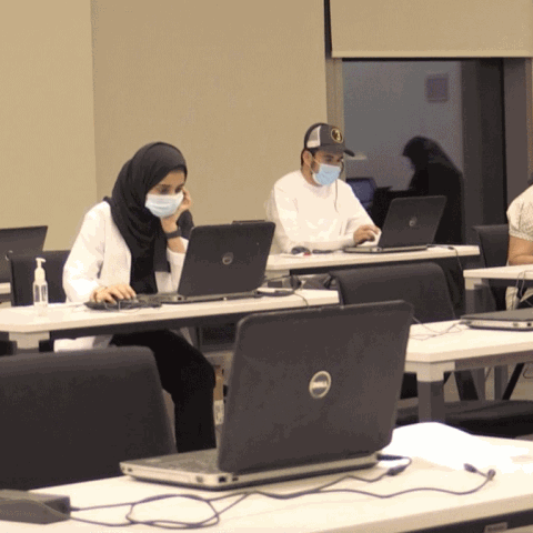 صور: دبي نموذجاً في إدارة أزمة الفيروس