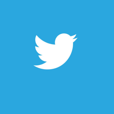 ${rs.image.photo} رئيس شركة تيسلا إيلون ماسك يتساءل: هل تويتر على وشك الزوال؟