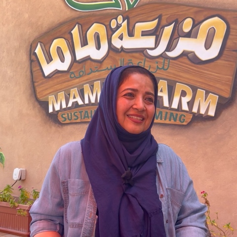 صور: دكتورة إماراتية تطلق مزرعة مستدامة في جميرا