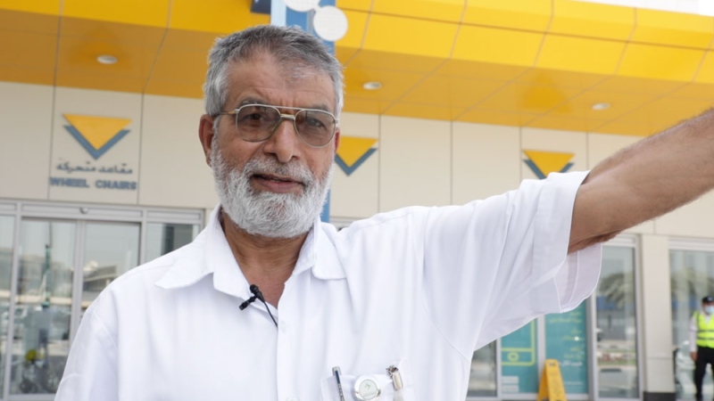 صور: محمد عبدالله فريدي، موظف في مستشفى راشد منذ 42 عاماً